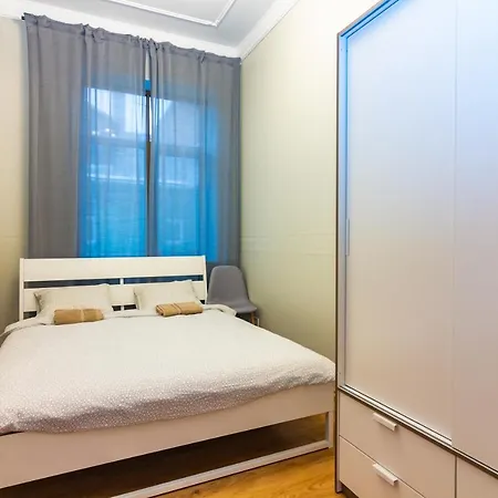 Spacious In The Heart Of Apartment
